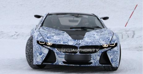 Wideo: BMW i8 oraz i3 driftują na lodzie