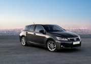 Nowy Lexus CT 200h 2011