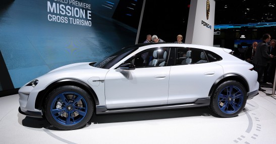 Porsche Mission E Cross Turismo