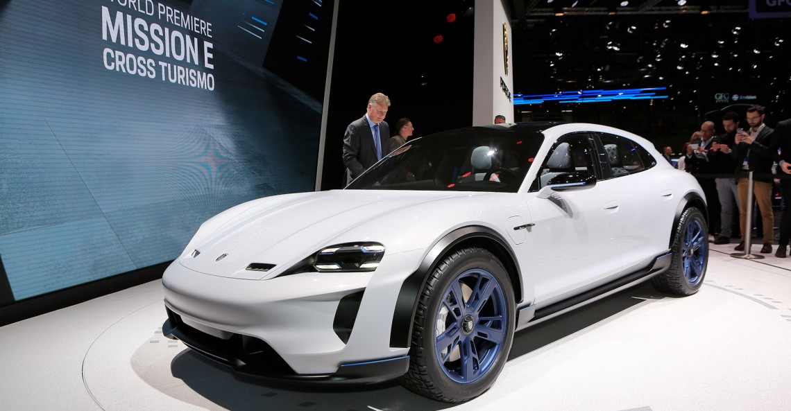 Porsche Mission E Cross Turismo