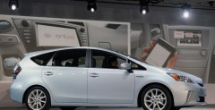 Toyota Prius V Concept na targach w Detroit 2011