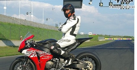 Michael Schumacher zamienił Ferrari na Hondę CBR 1000RR