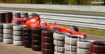 ... Marc Gene w zesz�orocznym Ferrari 248F1 pobi� nieoficjalny rekord toru w Poznaniu o 10 sekund