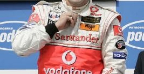 Fernando Alonso chocia� nie zosta� mistrzem cieszy� si�, �e to Kimi okaza� si� najlepszy