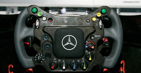 McLaren planuje zmienić rozkład przycisków na kierownicy