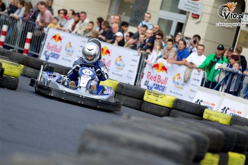 Red Bull As w Karcie Warszawa