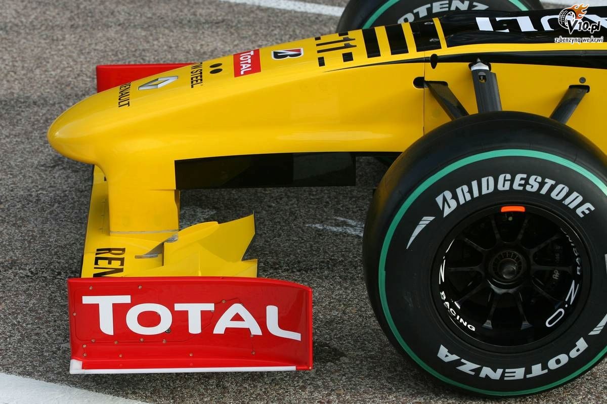 Bolid Renault F1 R30 2010