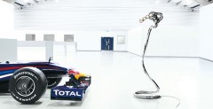 Red Bull - przedmioty zrobione z cz�ci bolidu