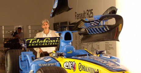 Damon Hill w muzeum techniki w Londynie