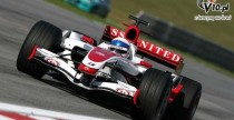 Anthony Davidson w Super Aguri SA07 by� trzeci, ale sekund� za Kovalainenem