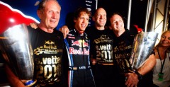 Helmut Marko, Sebastian Vettel, Adrian Newey i Christian Horner