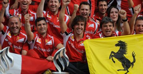 Alonso: Dwadzie�cia podi�w w ci�gu 2 lat jazdy dla Ferrari - nie�le!
