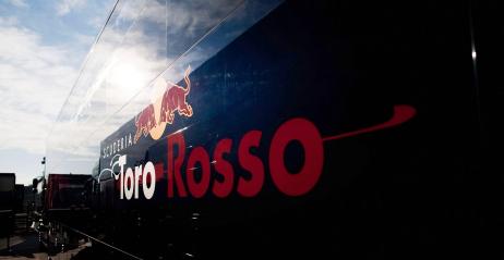 Nowy bolid Toro Rosso przeszed testy zderzeniowe