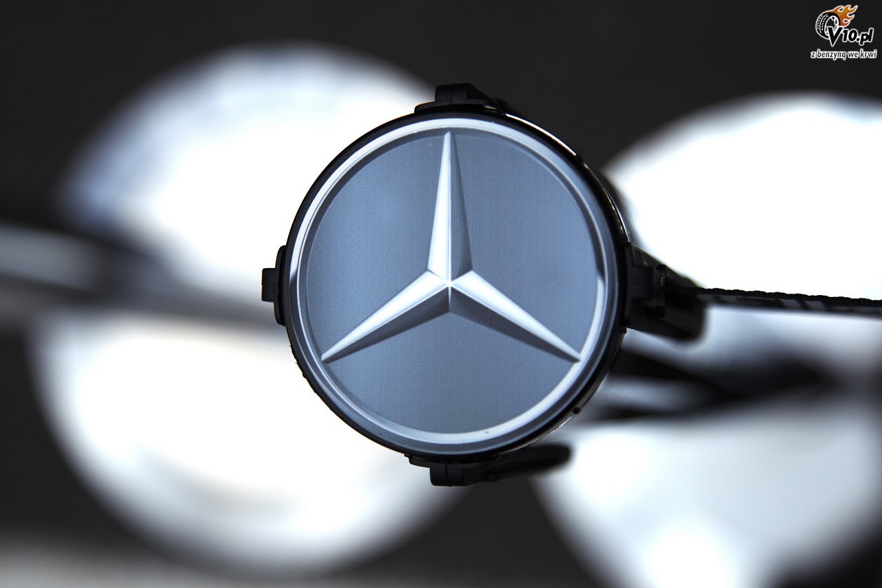 Mercedes wprowadzi nowy, usprawniony silnik