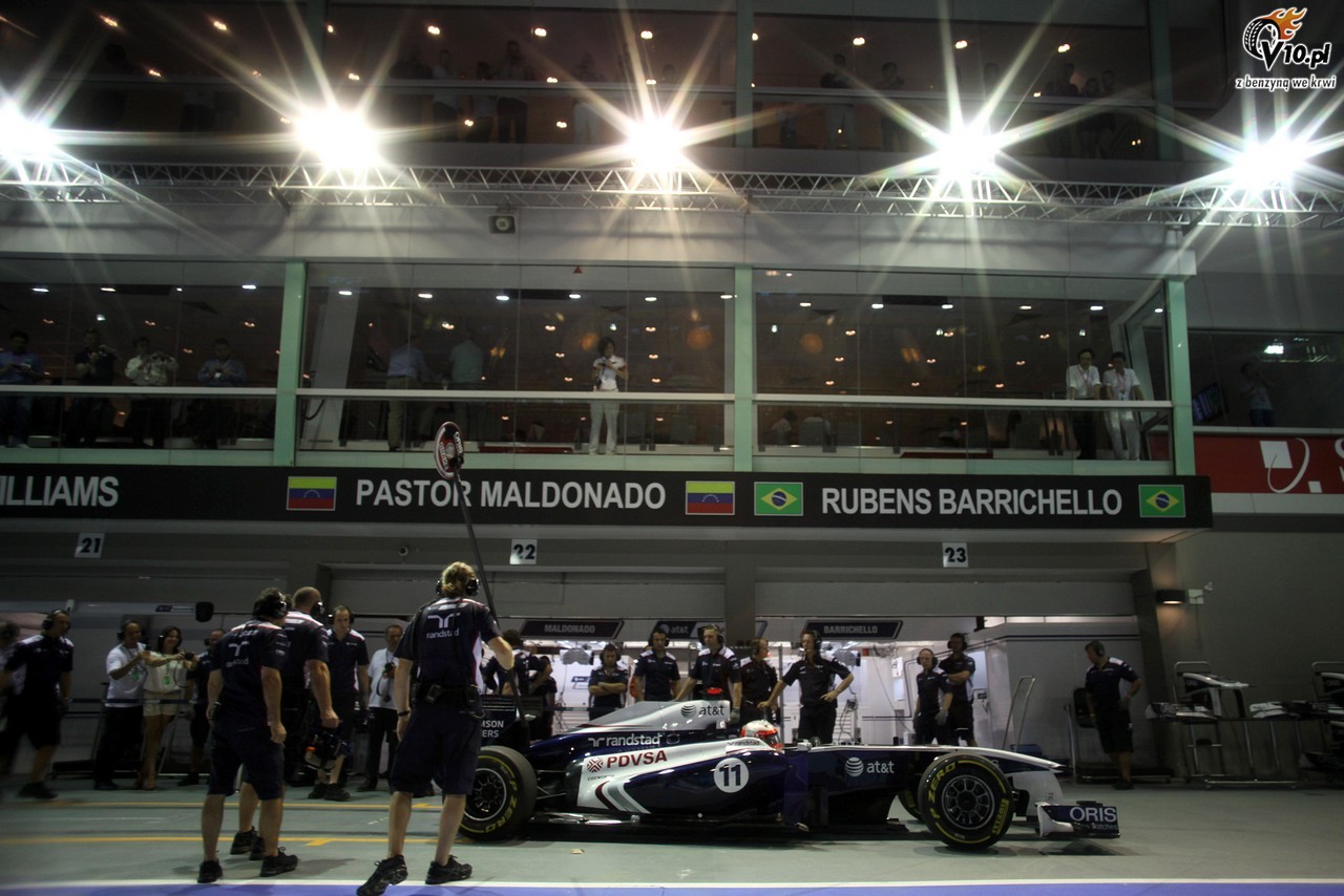GP Singapuru - czwartkowe przygotowania i pitkowe treningi