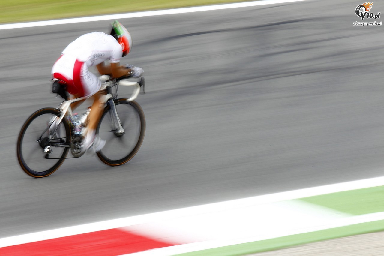Grand Prix Woch - czwartkowe przygotowania i pitkowe treningi