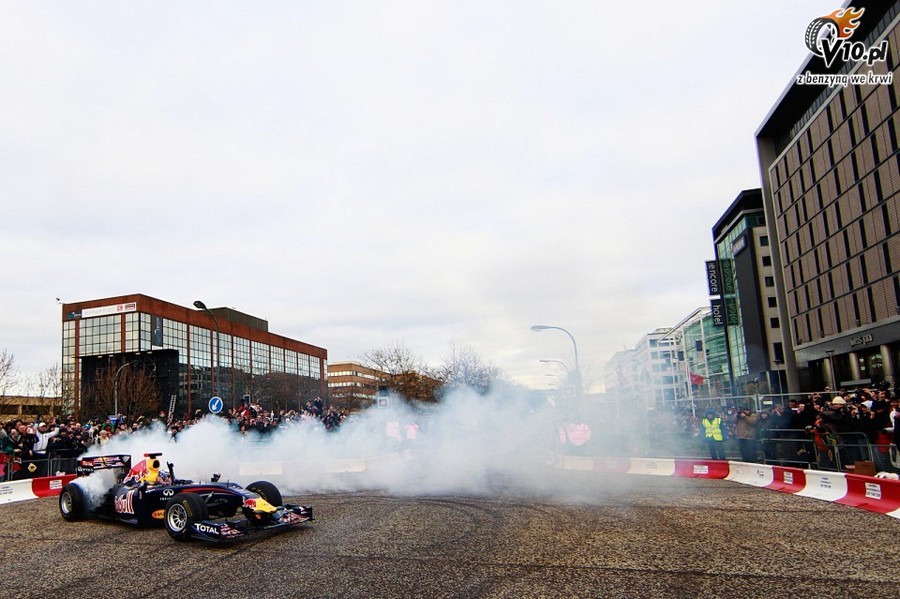 Pokaz Red Bulla w Milton Keynes