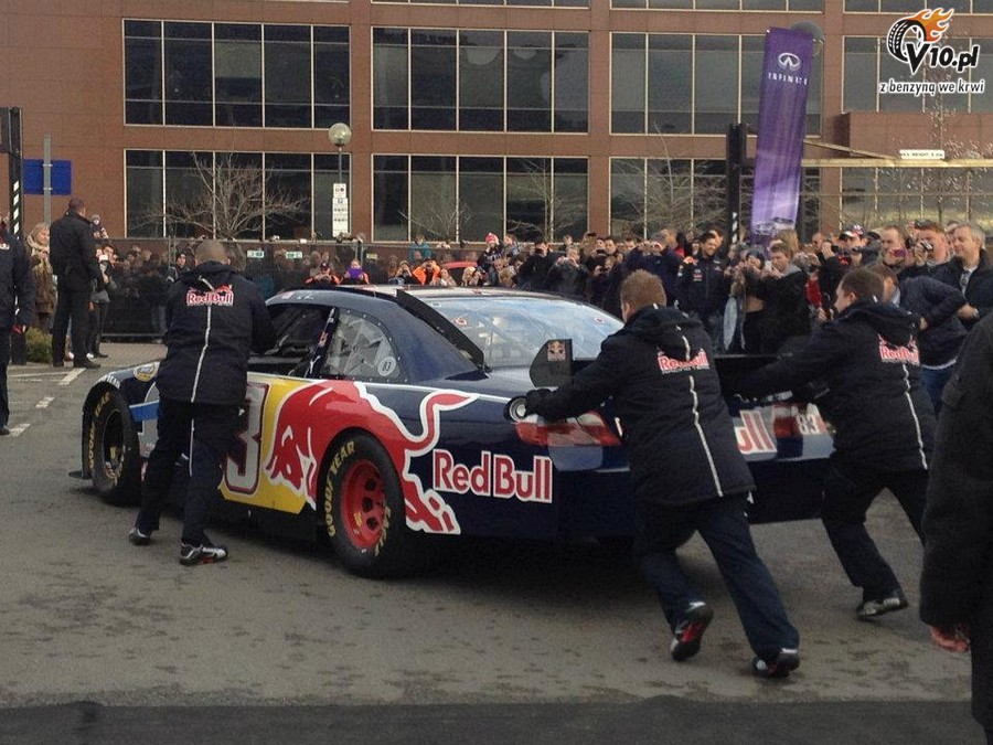 Pokaz Red Bulla w Milton Keynes