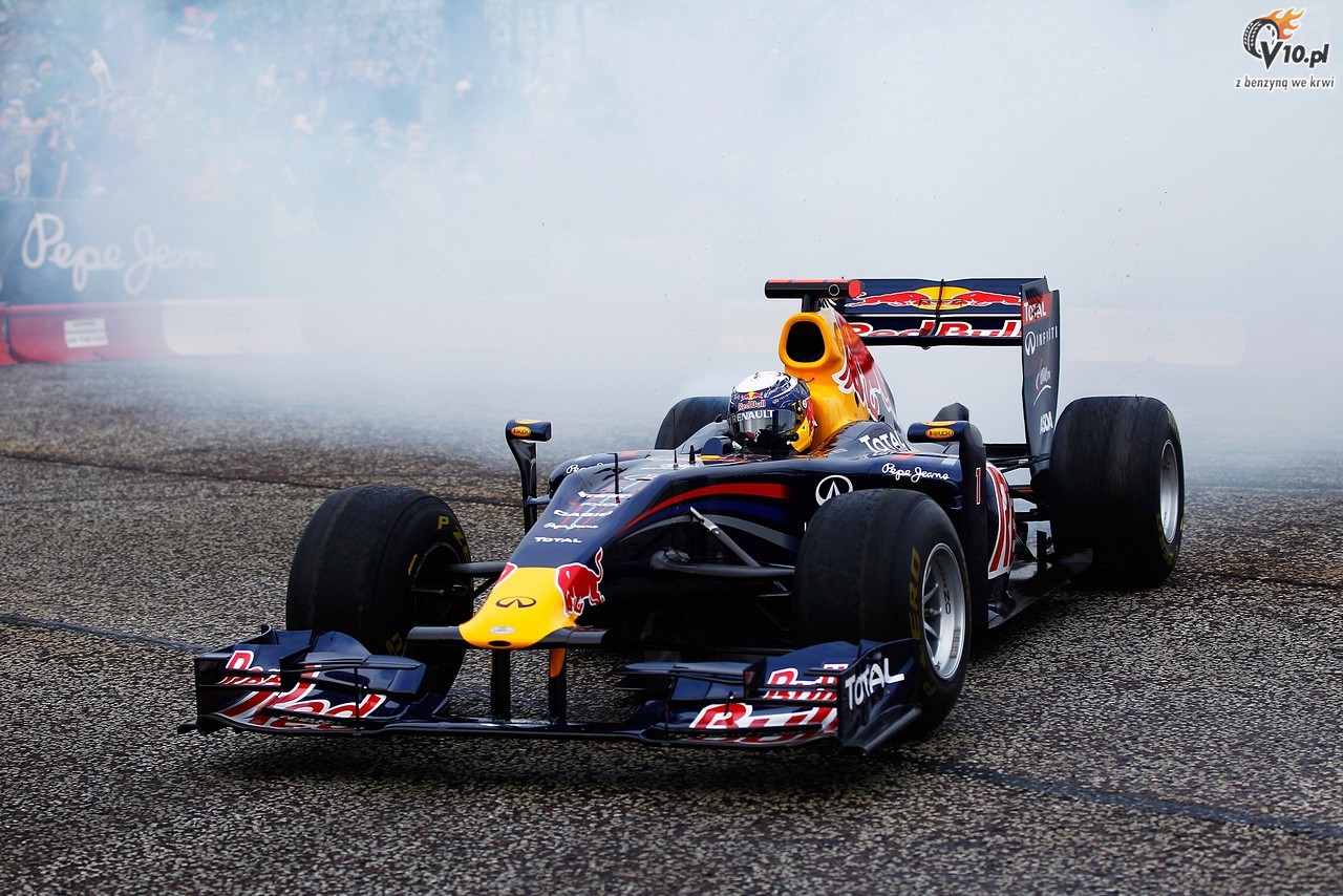 Pokaz Red Bulla w Milton Keynes