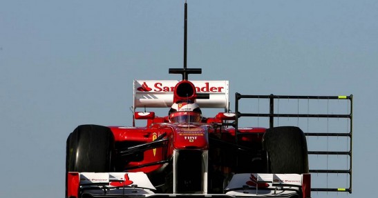 Testy dla młodych kierowców w Abu Zabi - dzień pierwszy