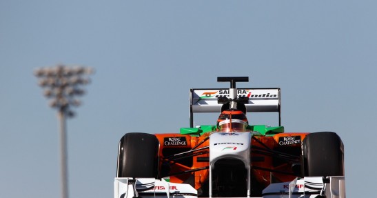 Testy dla młodych kierowców w Abu Zabi - dzień pierwszy