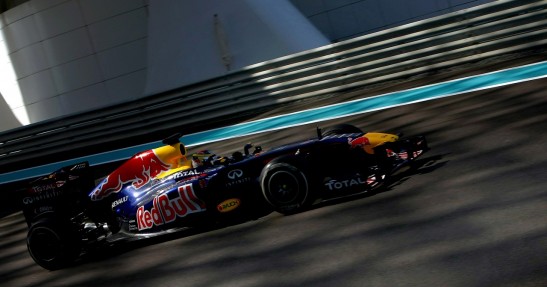 Testy dla młodych kierowców w Abu Zabi - dzień pierwszy