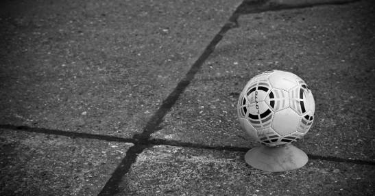 Spotkanie stajni Caterham z drużyną Queen Park Rangers