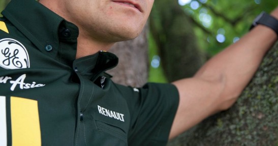 Spotkanie stajni Caterham z drużyną Queen Park Rangers