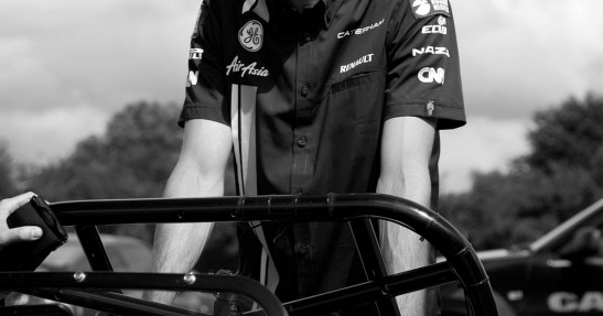 Spotkanie stajni Caterham z drużyną Queen Park Rangers