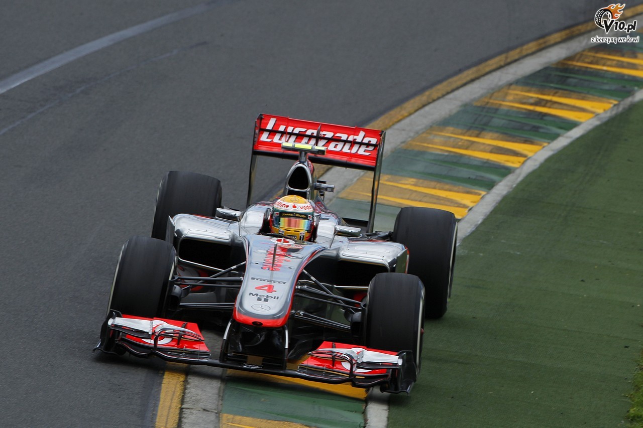 GP Australii - 3. trening: Hamilton najszybszy, Vettel poza torem