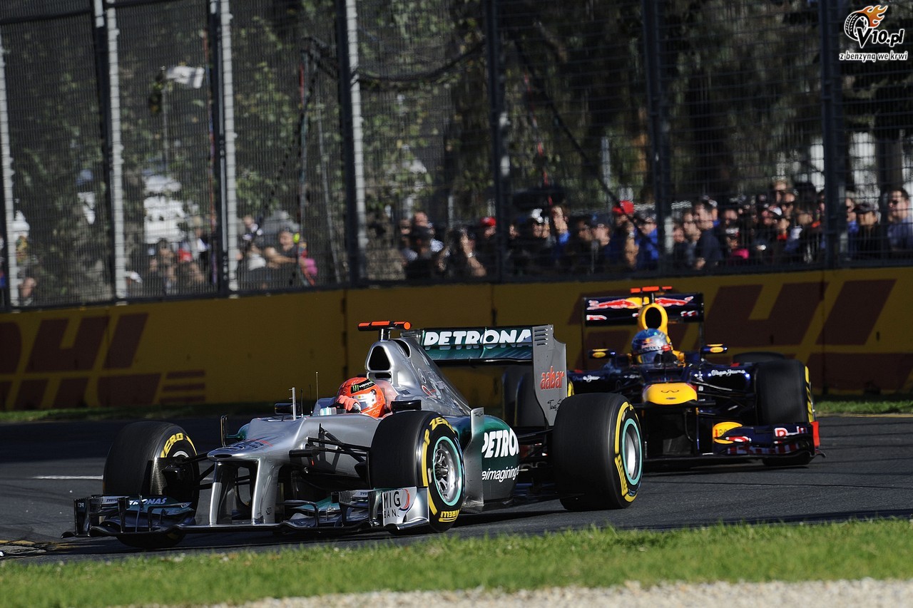 Mercedes donis na dziwn prac silnika w bolidzie Red Bulla do FIA