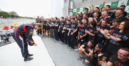 Vettel zoy przeprosiny kademu czonkowi personelu Red Bulla