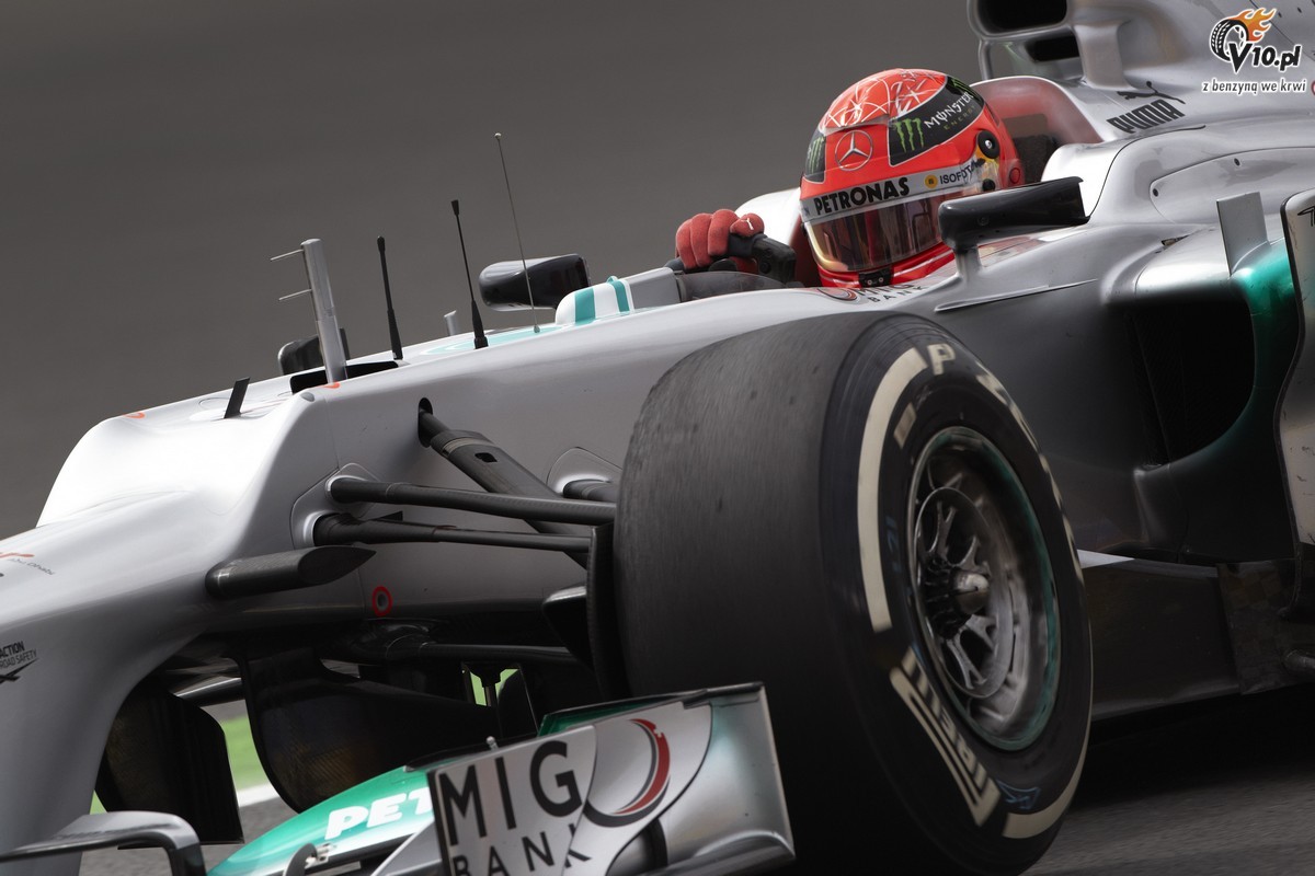 Schumacher mg straci podium, ale wybroni si u sdziw