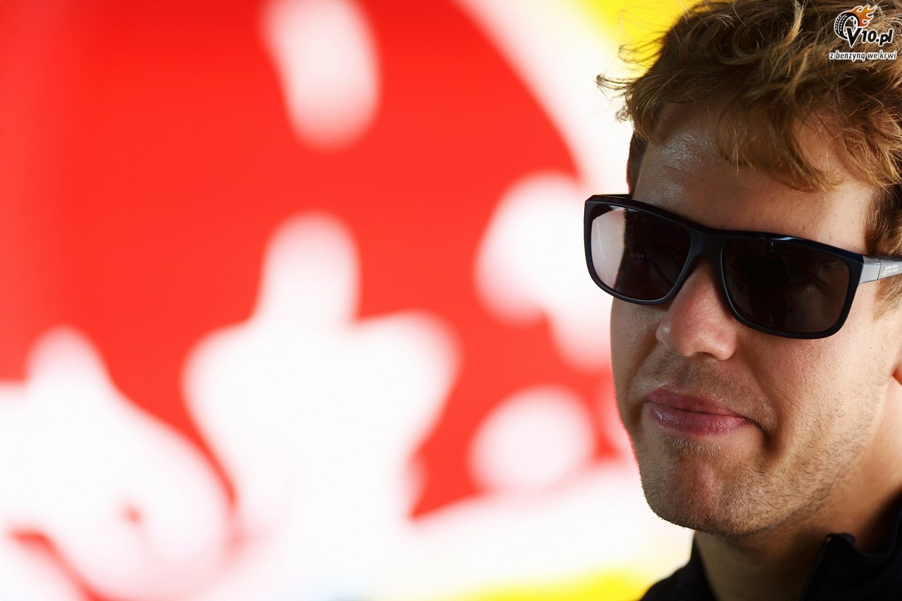 Vettel umniejsza znaczenie problemu z podog, Webber ka nad awari KERS