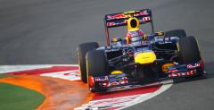 Hamilton skonsternowany kiepskim startem, Button zdar opony