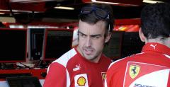 Alonso broni kosztownej strategii jednego pit-stopu, Massa zy sam na siebie