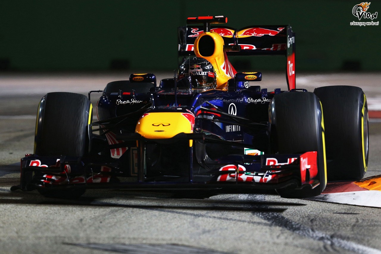 Kolejna afera wok elastycznych skrzyde? Ferrari donioso na McLarena i Red Bulla