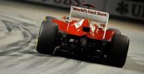 GP Singapuru - wycig: Vettel triumfatorem nocnej szarpaniny na Marina Bay