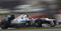 Schumacher nie godzi si na wyznaczony przez Mercedesa termin podpisania nowego kontraktu