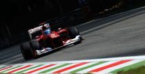 Alonso wniebowzity podium