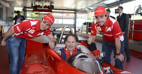 Jacques Villeneuve w Ferrari 312 T4 ojca Gillesa