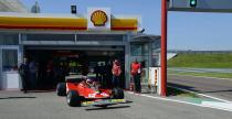 Jacques Villeneuve w Ferrari 312 T4 ojca Gillesa