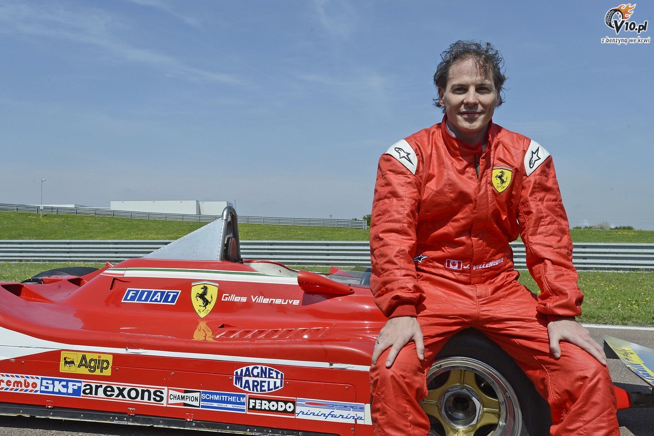 Jacques Villeneuve w Ferrari 312 T4 ojca Gillesa