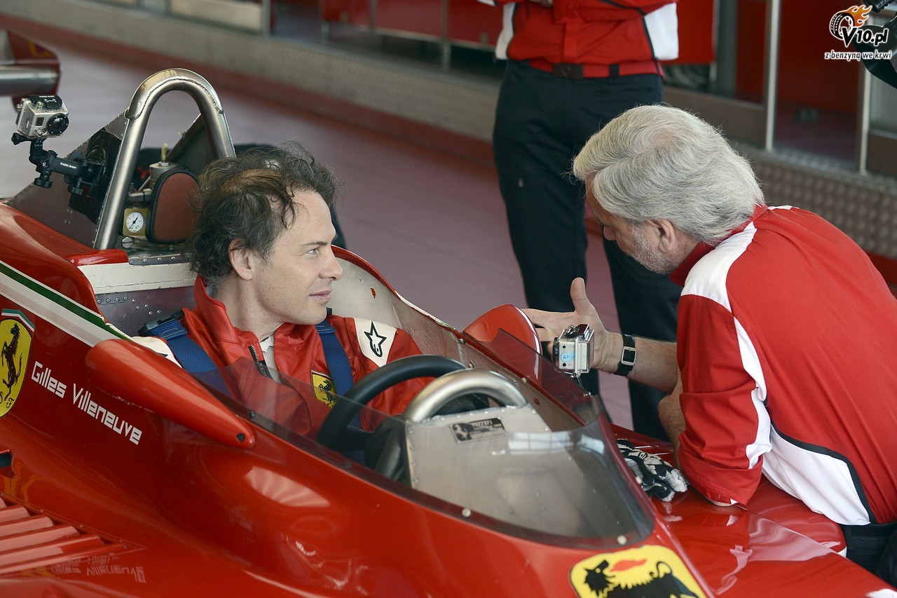 Jacques Villeneuve w Ferrari 312 T4 ojca Gillesa
