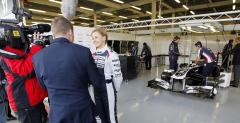 Susie Wolff przejechaa si zeszorocznym Williamsem po Silverstone