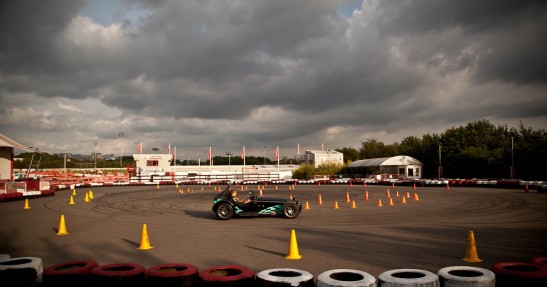 Akademia kręcenia bączków Caterhama