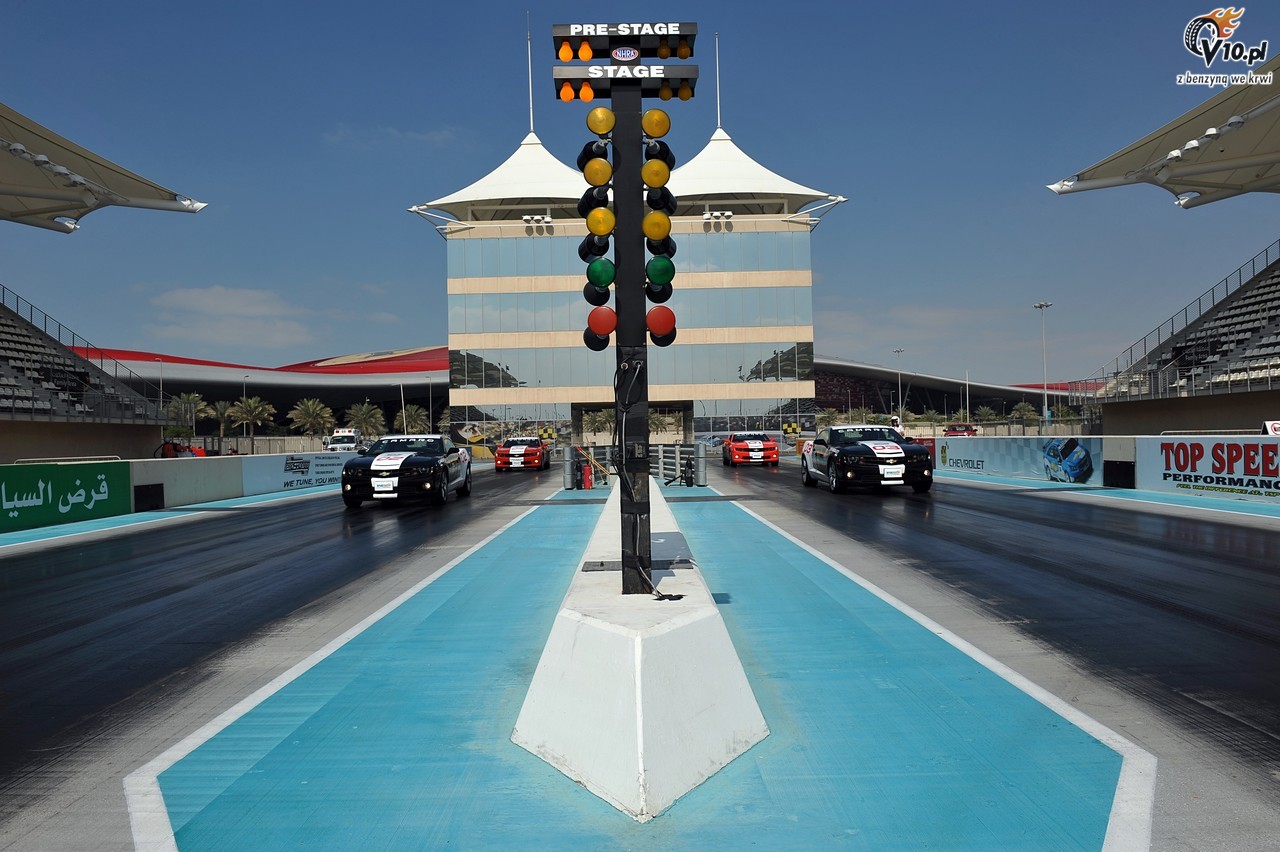 Pirelli rozpoczyna sezon 2012