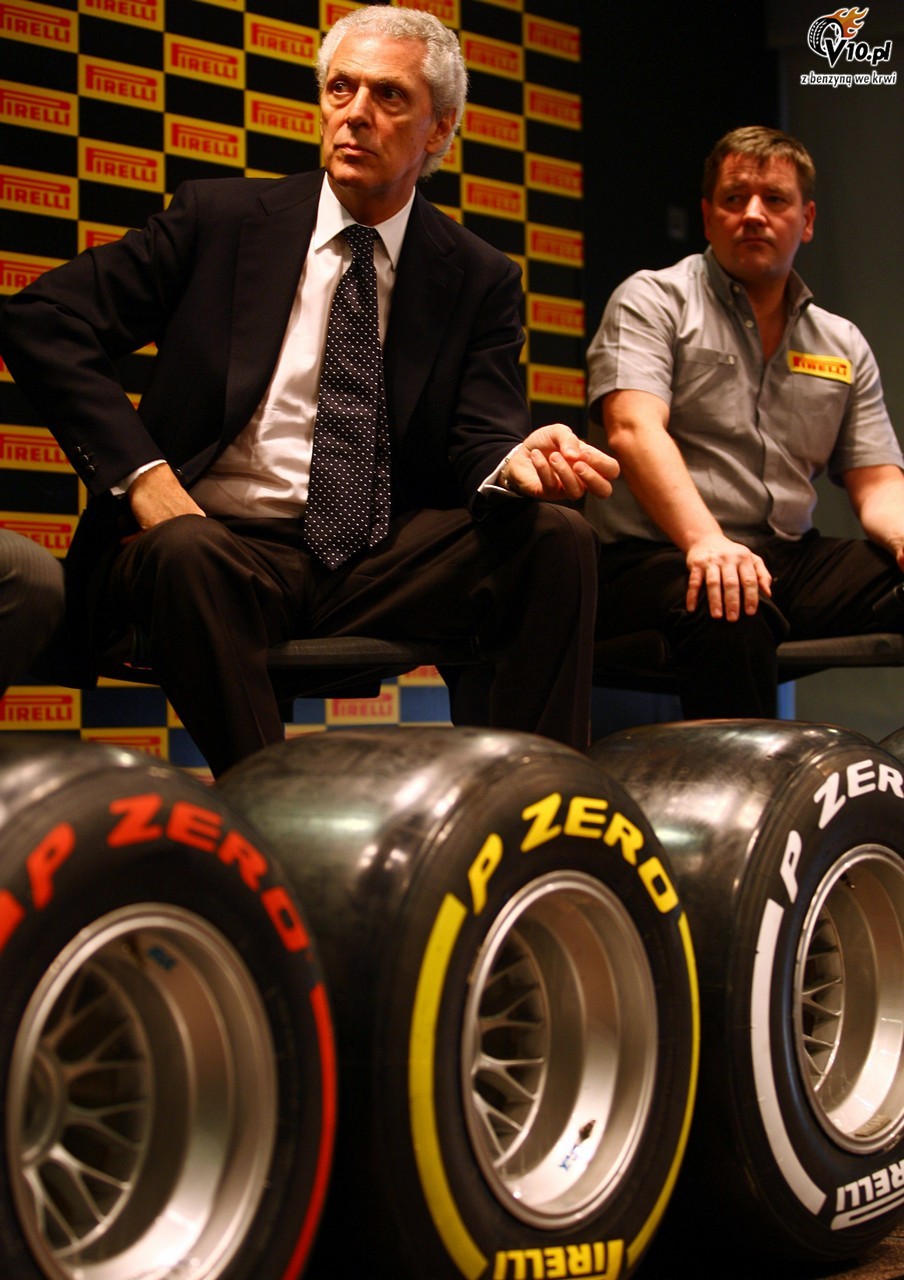 Pirelli rozpoczyna sezon 2012
