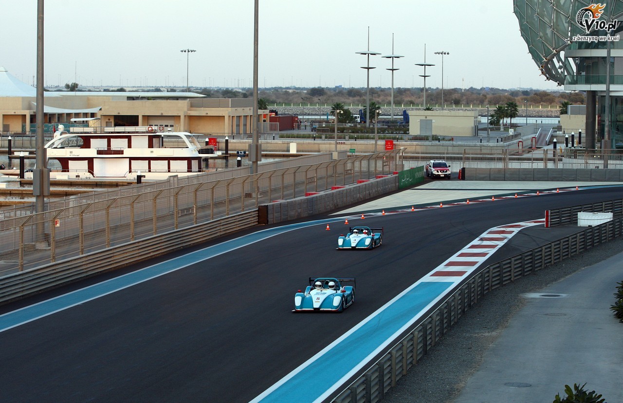 Pirelli rozpoczyna sezon 2012