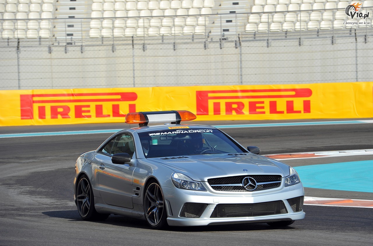 Pirelli rozpoczyna sezon 2012